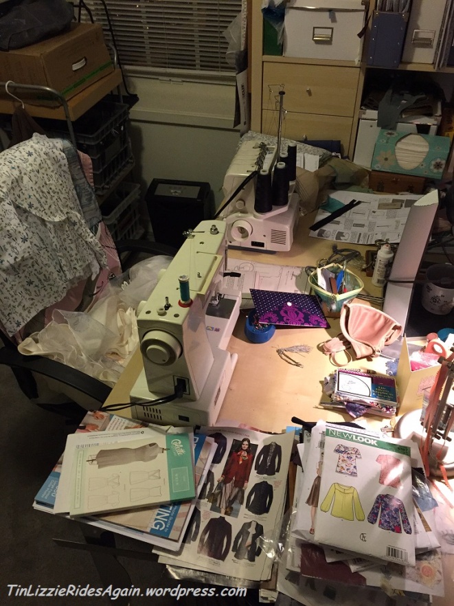 OMG messy sewing table! Too many projects!